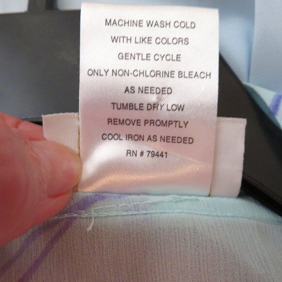 LA Intimates Knee Length Sheer Robe M Blue Lavender Floral Ruffled Lace Sleeve - Picture 12 of 13